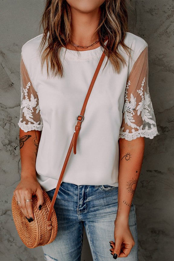 Chic White Floral Lace Short Sleeve Top