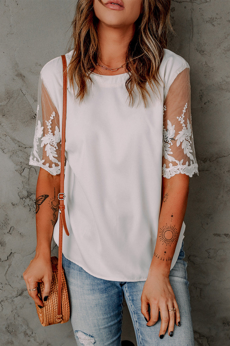 Chic White Floral Lace Short Sleeve Top