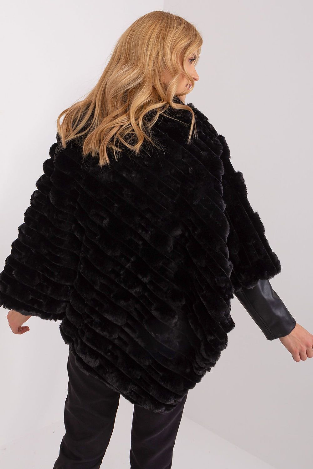 Poncho Model 203664 AT (11495408828684)