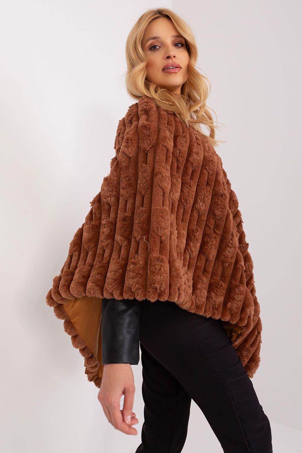 Poncho Model 203664 AT (11495408828684)