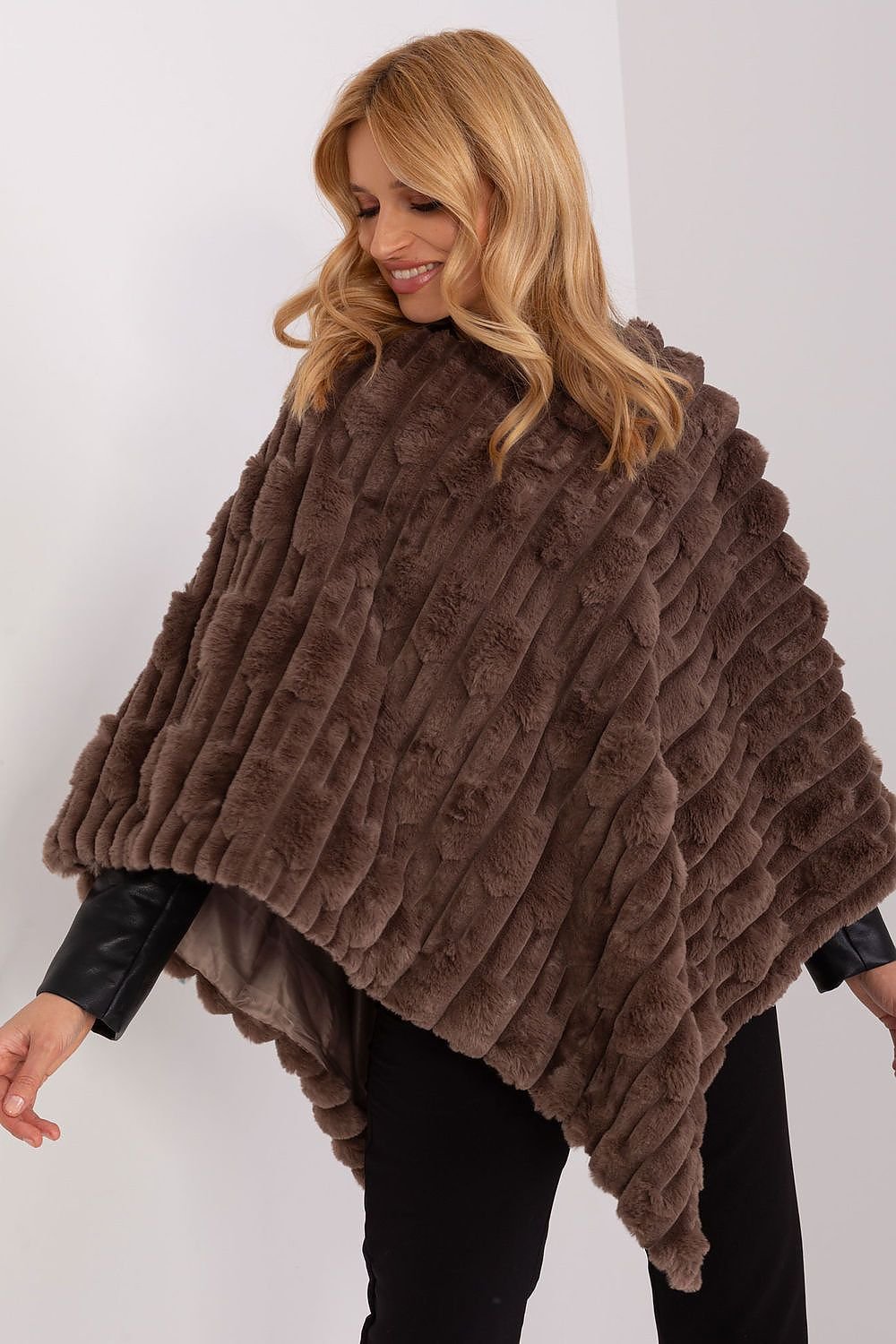 Poncho Model 203664 AT (11495408828684)