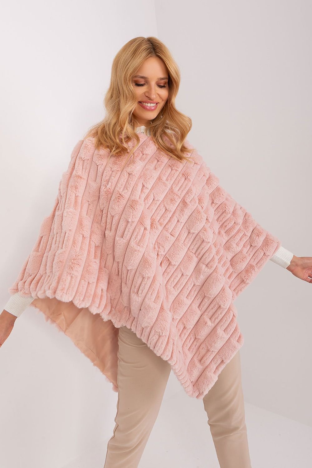 Poncho Model 203664 AT (11495408828684)