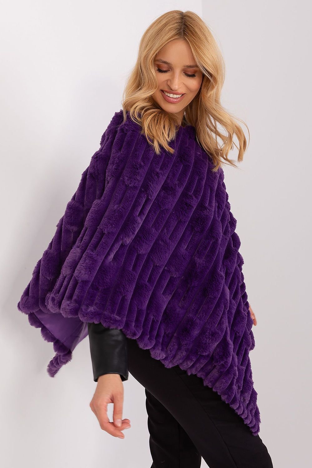 Poncho Model 203664 AT (11495408828684)