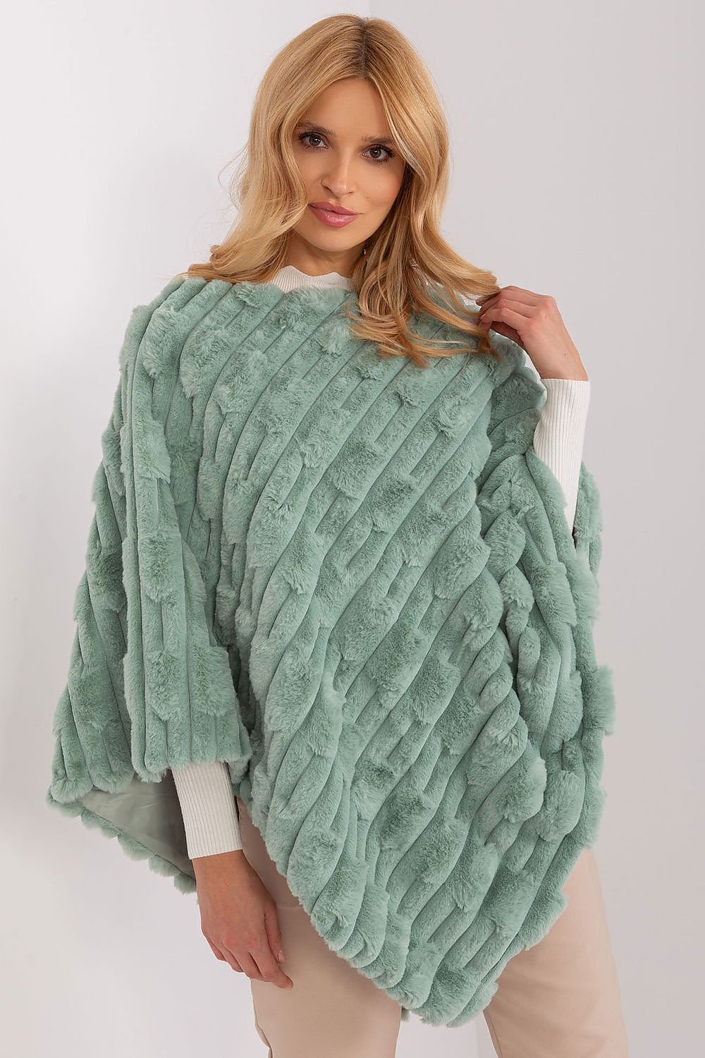 Poncho Model 203664 AT (11495408828684)