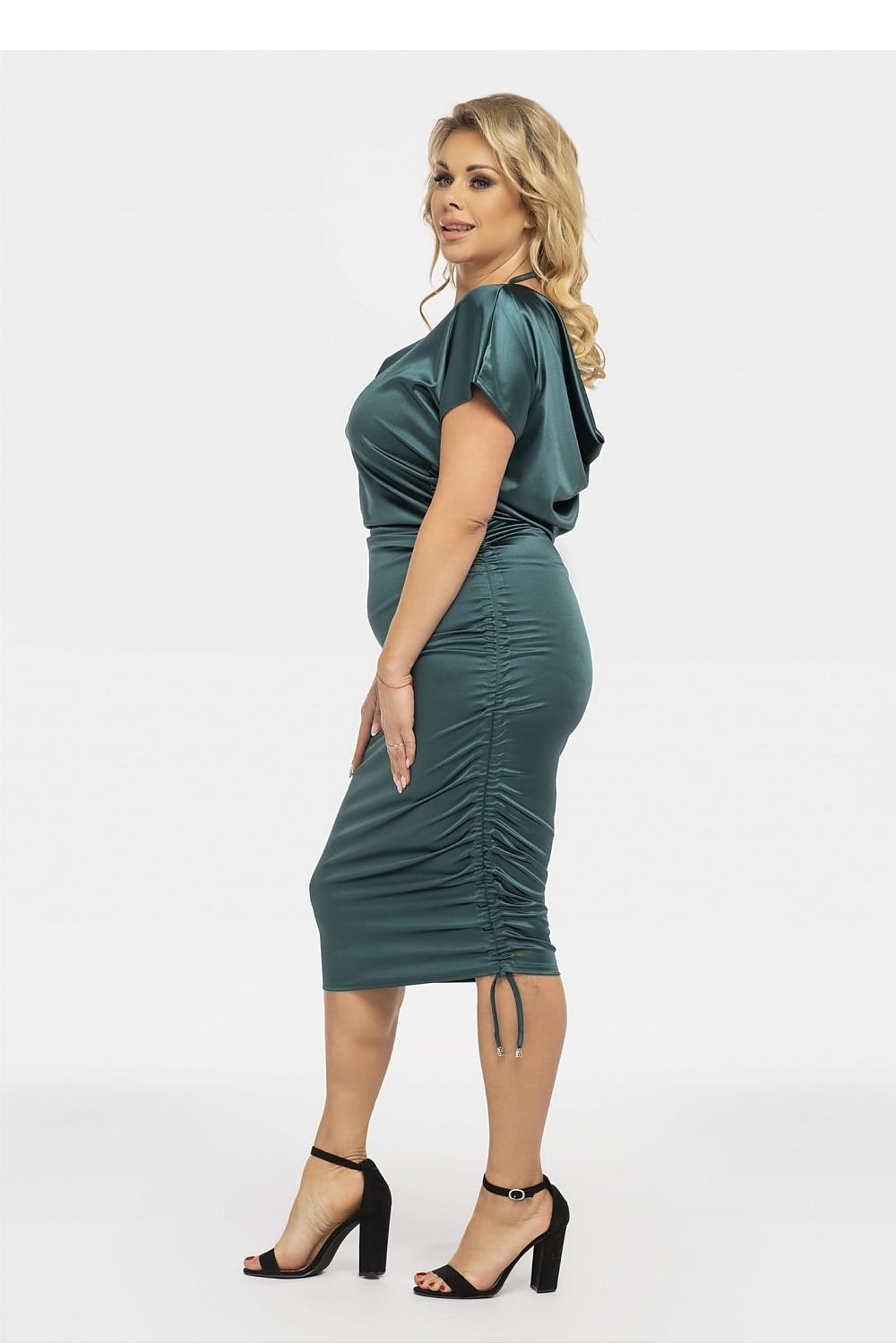 Plus-Size Kleider Model 190946 Karko (11495390249228)