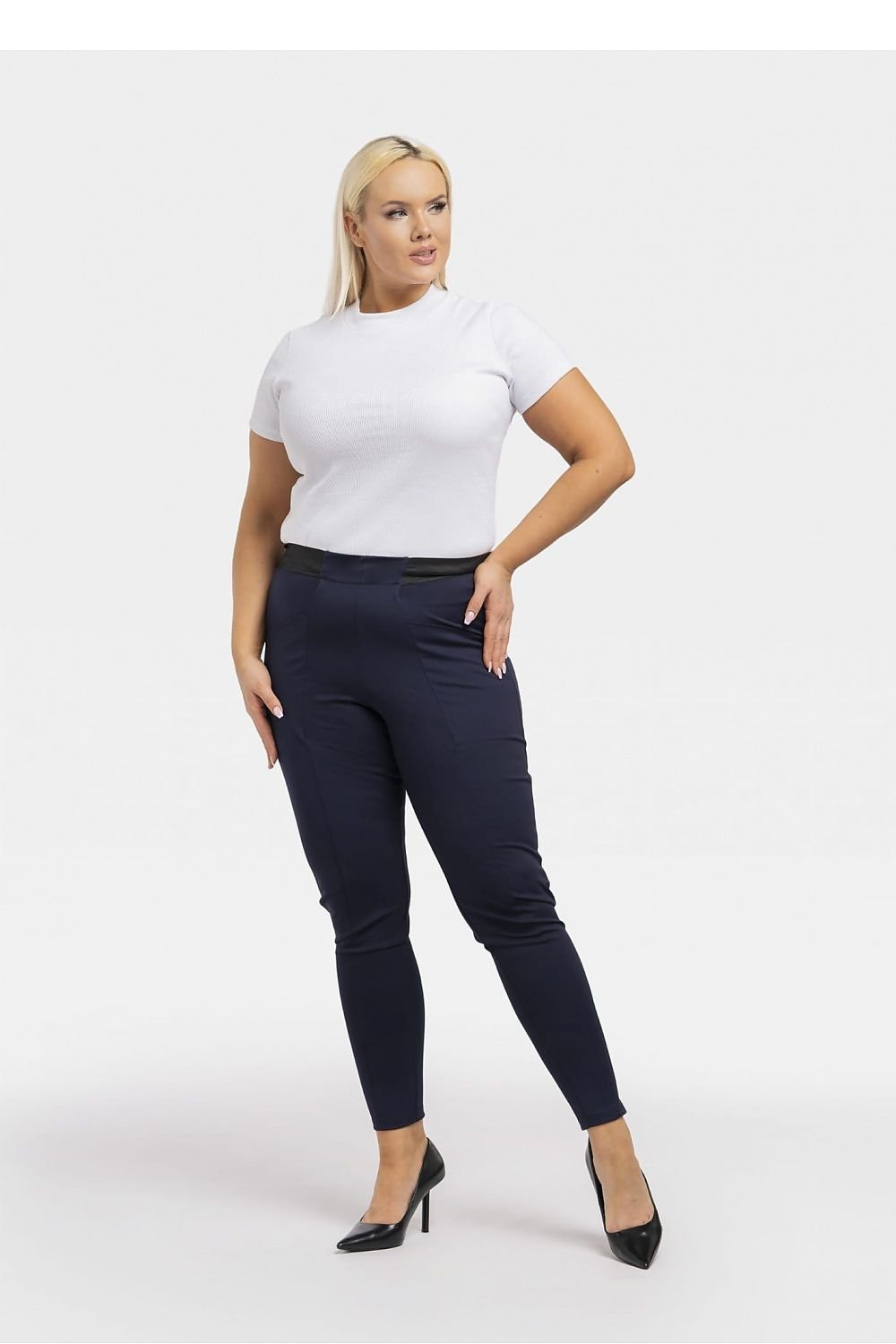 Leggings plus size Model 195036 Karko (11495390544140)