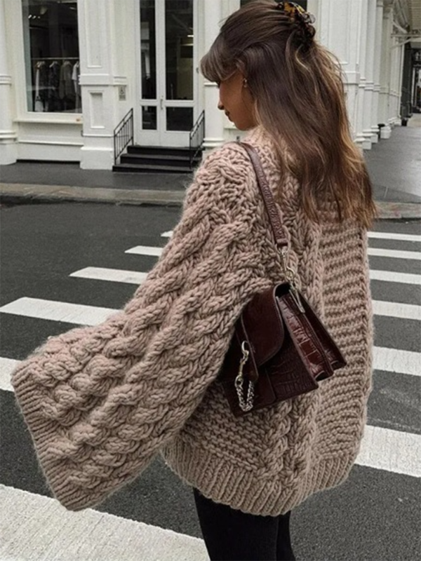 Strickpullover mit Glockenärmeln (11457450934540)